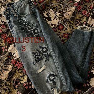 Hollister Women's Blue Floral Jeans